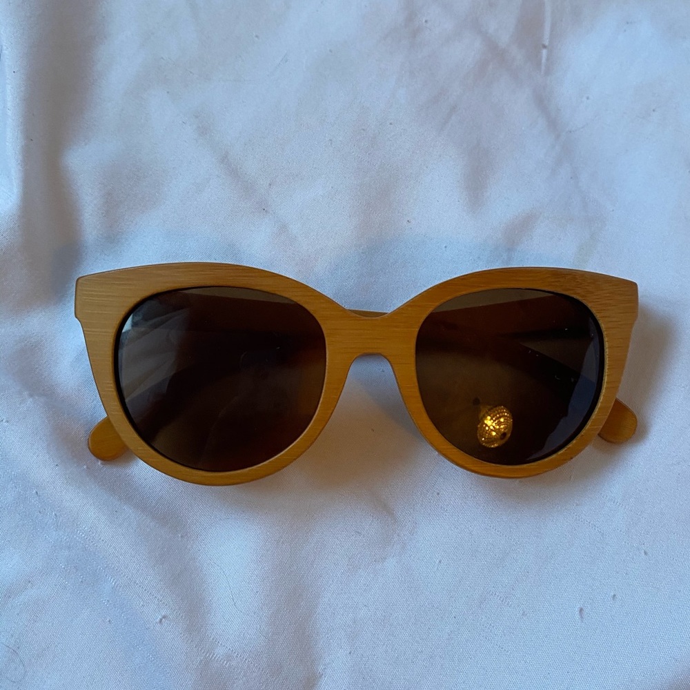 wooden bamboo sunglasses
